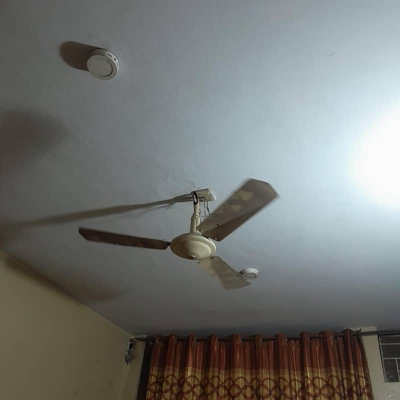 Old Ceiling Fan 3