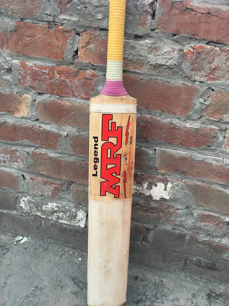 cricket bat 0