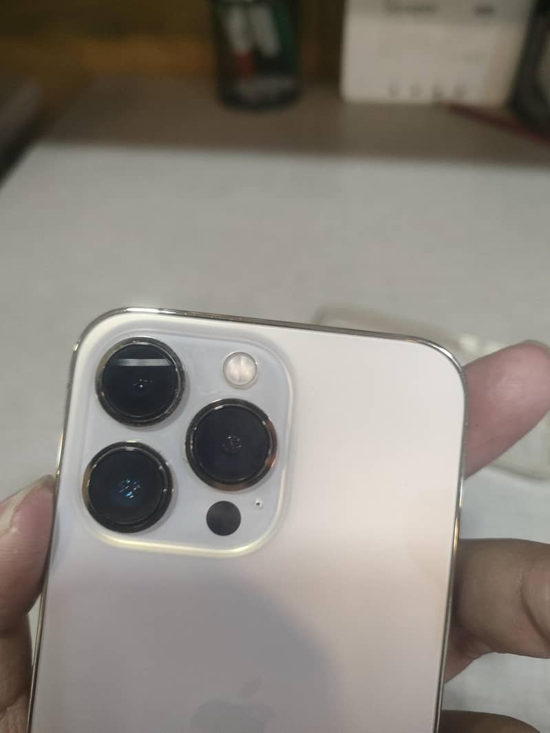 Apple iPhone 13 Pro 3