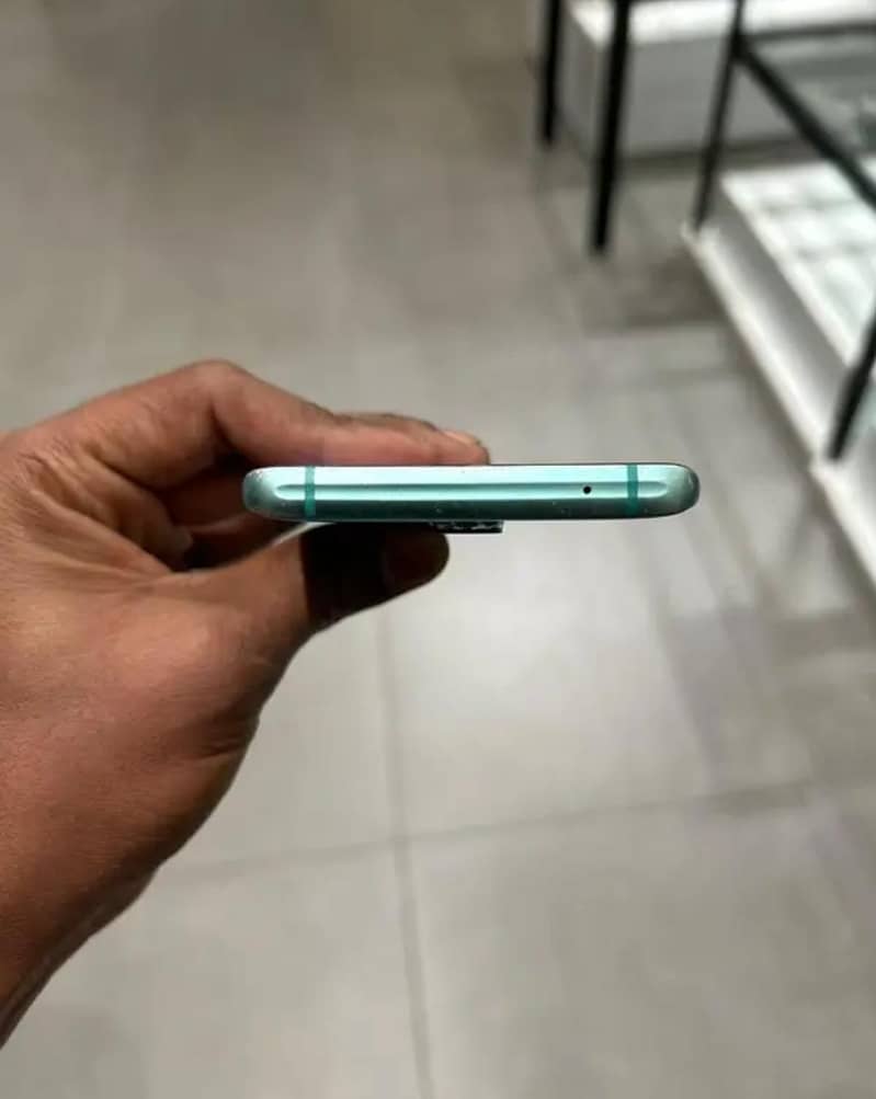 One Plus 8 Pro 4