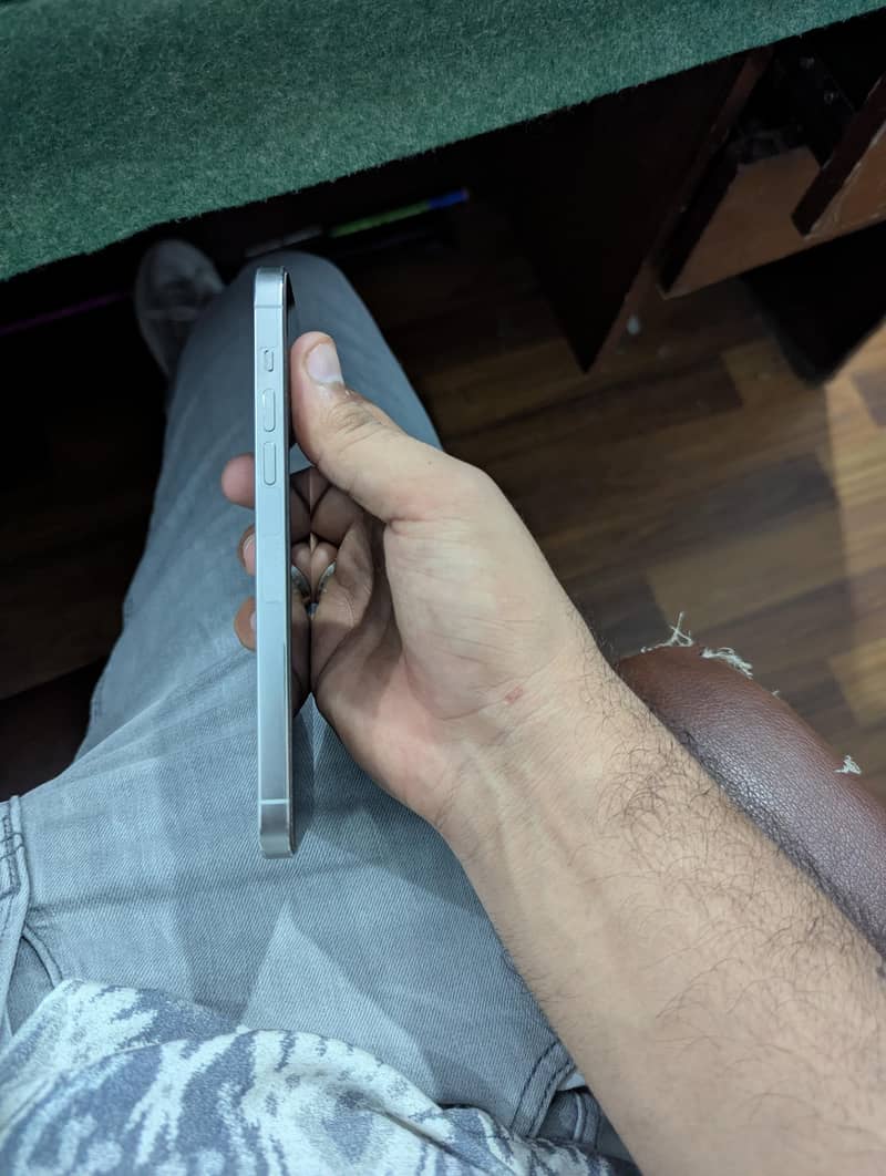Apple iPhone 14 Pro Max 3