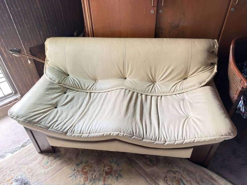 Sofa solid wood 1