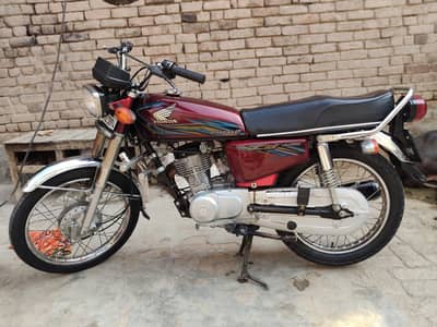 Honda 125 2018 urgent sale 03001794229