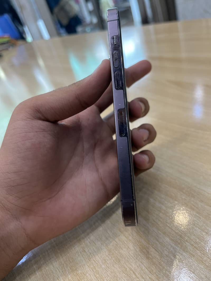 Apple iPhone 14 Pro 3