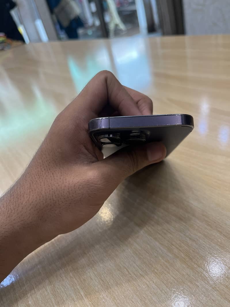 Apple iPhone 14 Pro 4