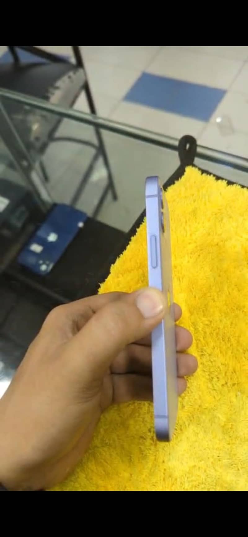 iPhone 12 3