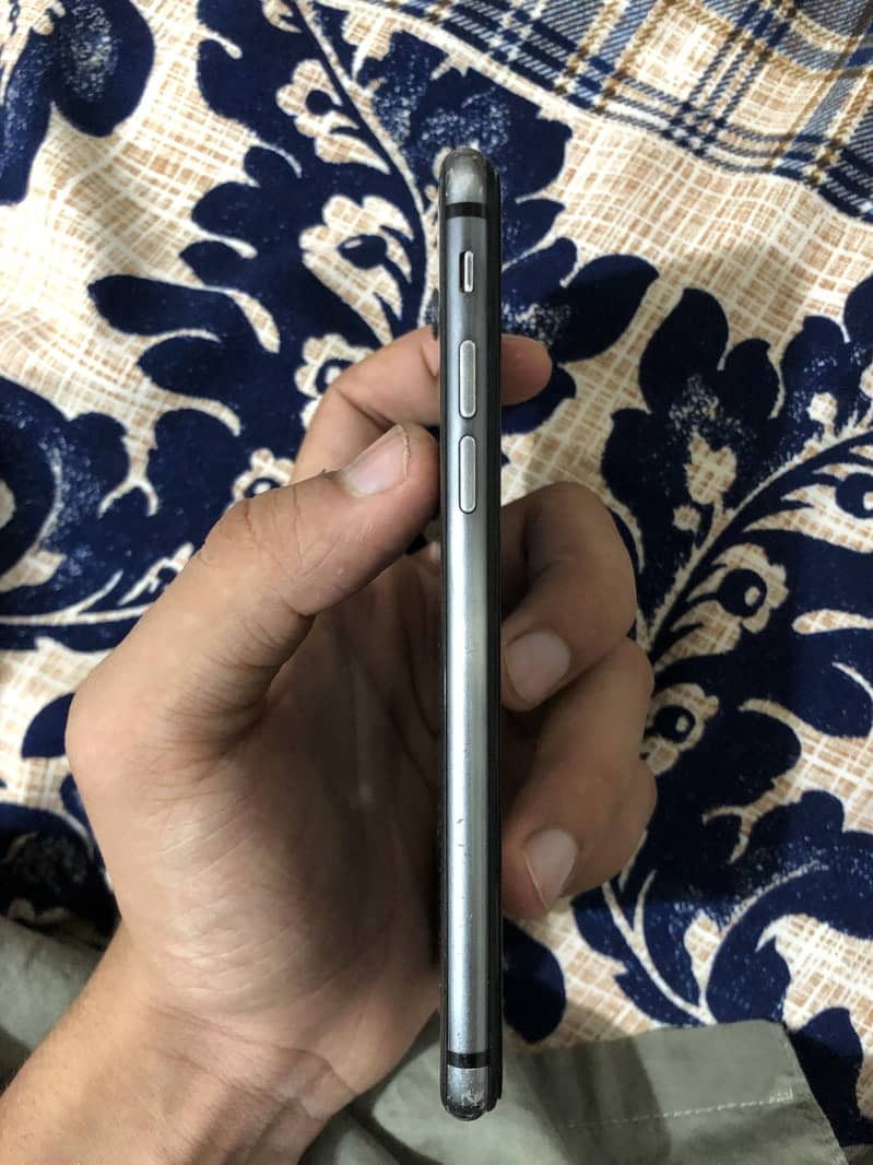 Apple iPhone 8 2