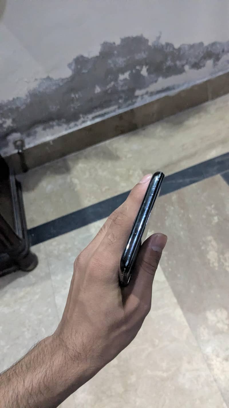 One Plus 6T 4