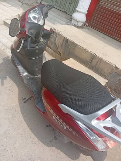united scooty