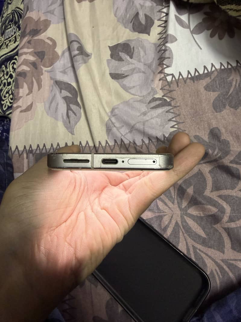 Google Pixel 9a 1