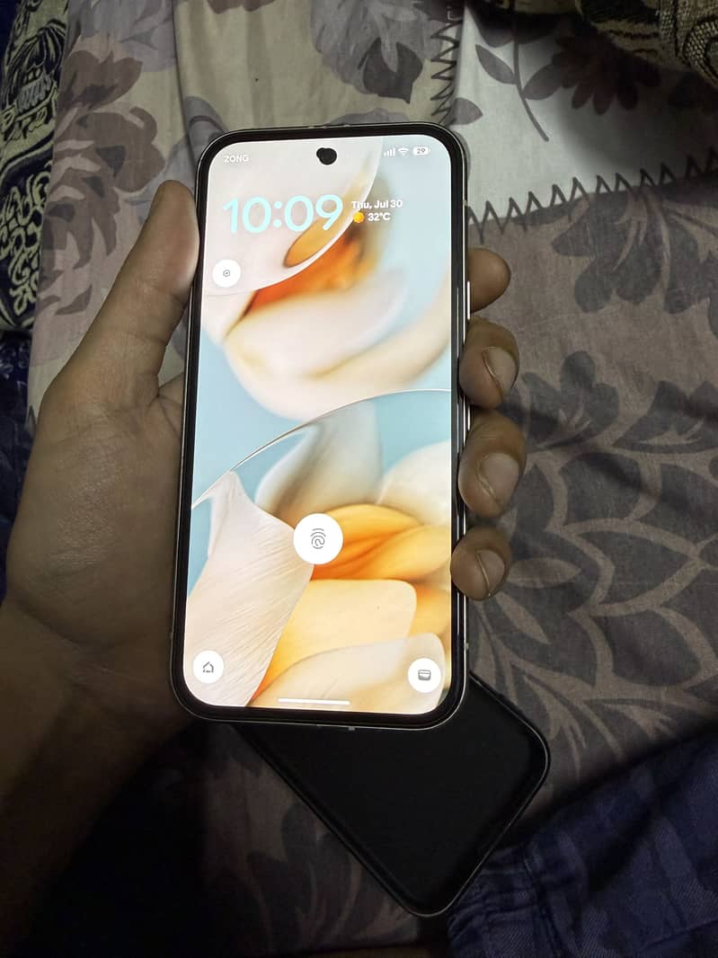 Google Pixel 9a 4