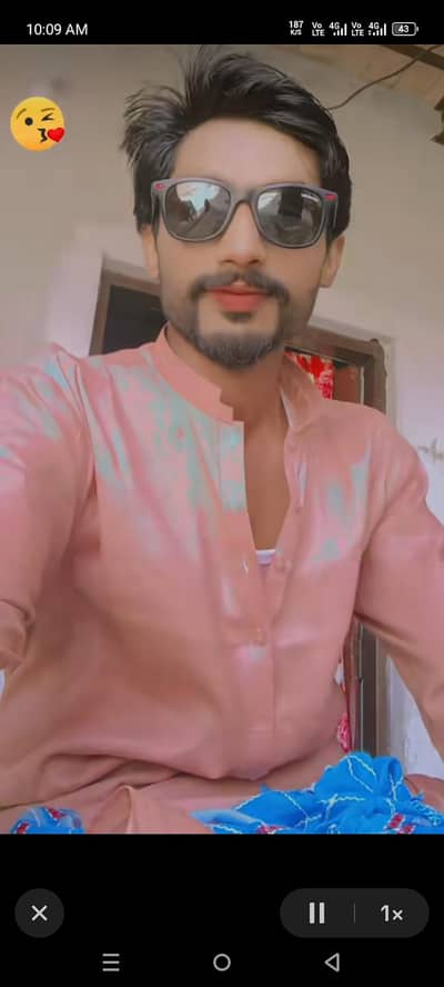 FA talem h office boy ya phr house boy koi job hu m kro ga or drivery