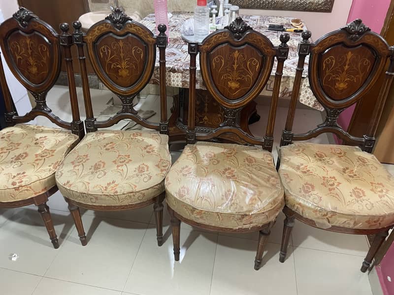 4 seater dining table 1