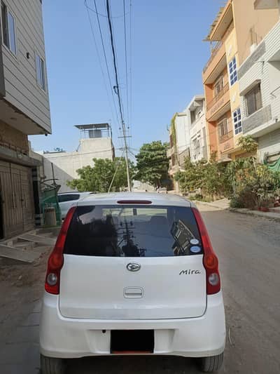 Daihatsu Mira 2009