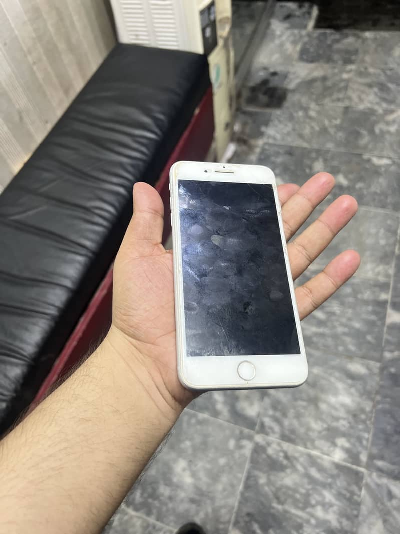 Apple iPhone 7 Plus 2