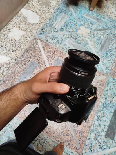 Canon 700D dslr camera touch screen display 03025271768 nikon