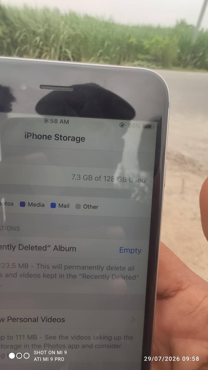 Apple iPhone 6 Plus 4