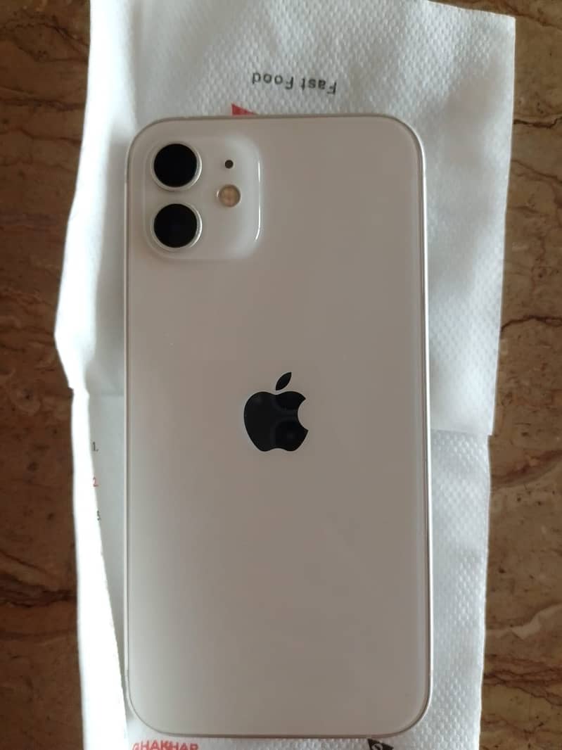 Apple iPhone 12 1