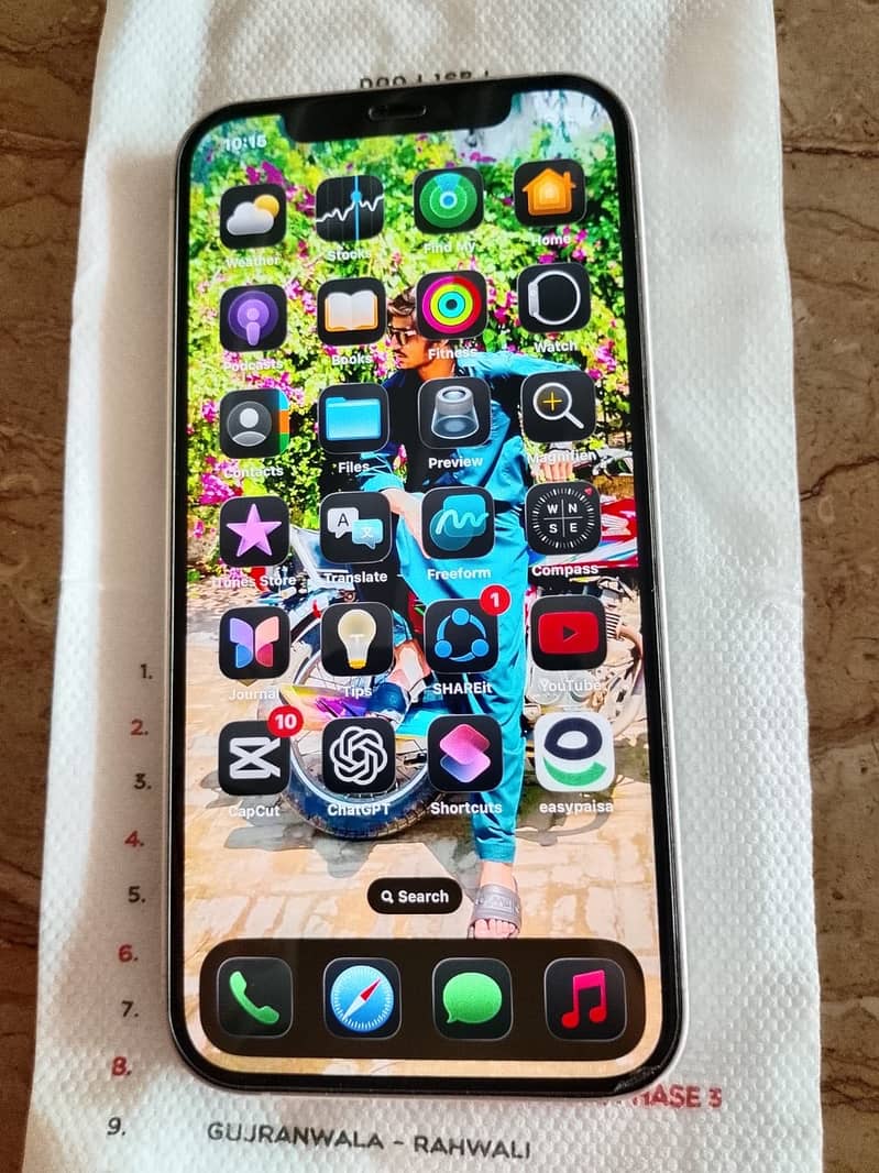 Apple iPhone 12 3