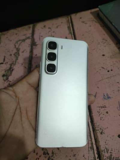 Infinix hot 60pro plus full box