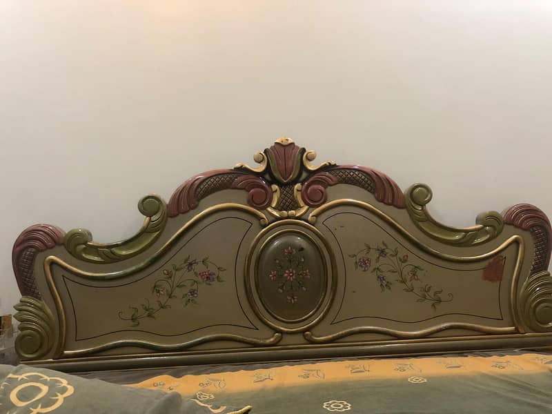 Bed with 2 side tables 3