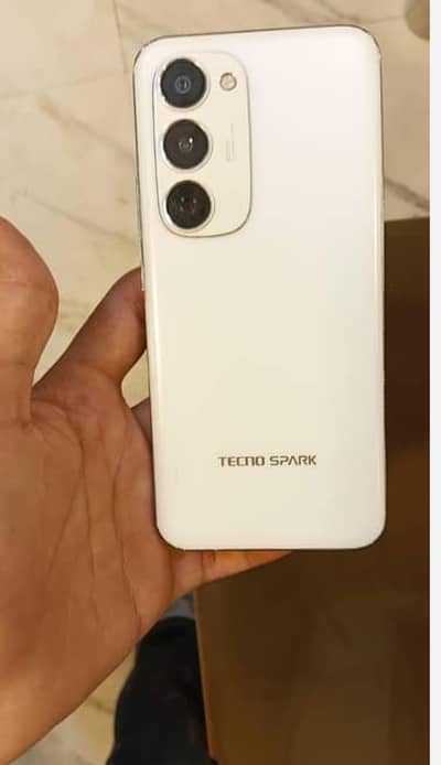 Tecno Spark 40 pro Plus