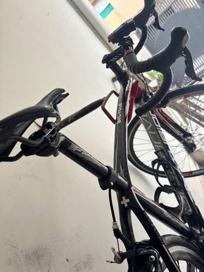 full carbon frame road bike