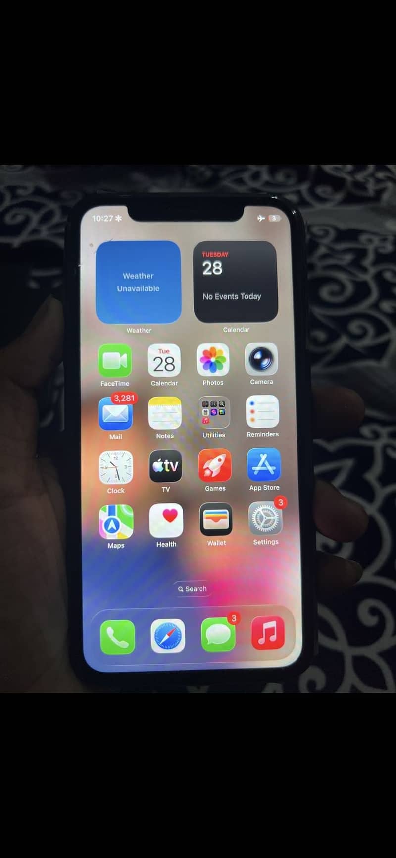 Apple iPhone 11 0