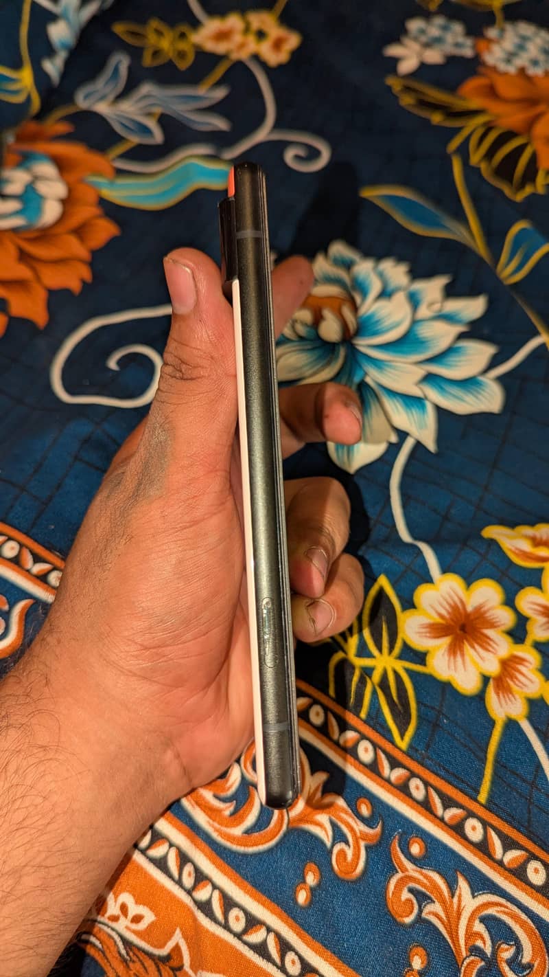 Google Pixel 6 3