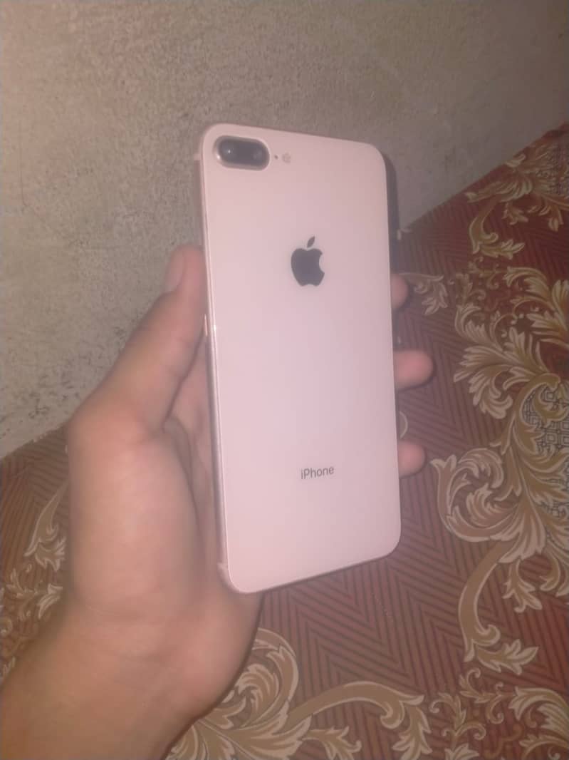 Apple iPhone 8 Plus 5