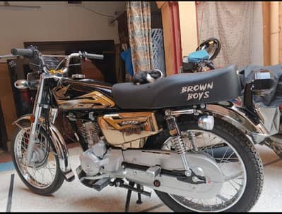 Honda 125 Gold Edition 26 model  3500 kilo miter use