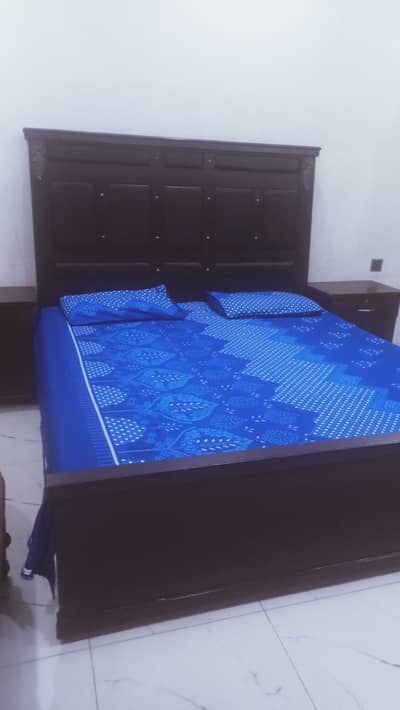 Bed with medicated Mattress 2 side table