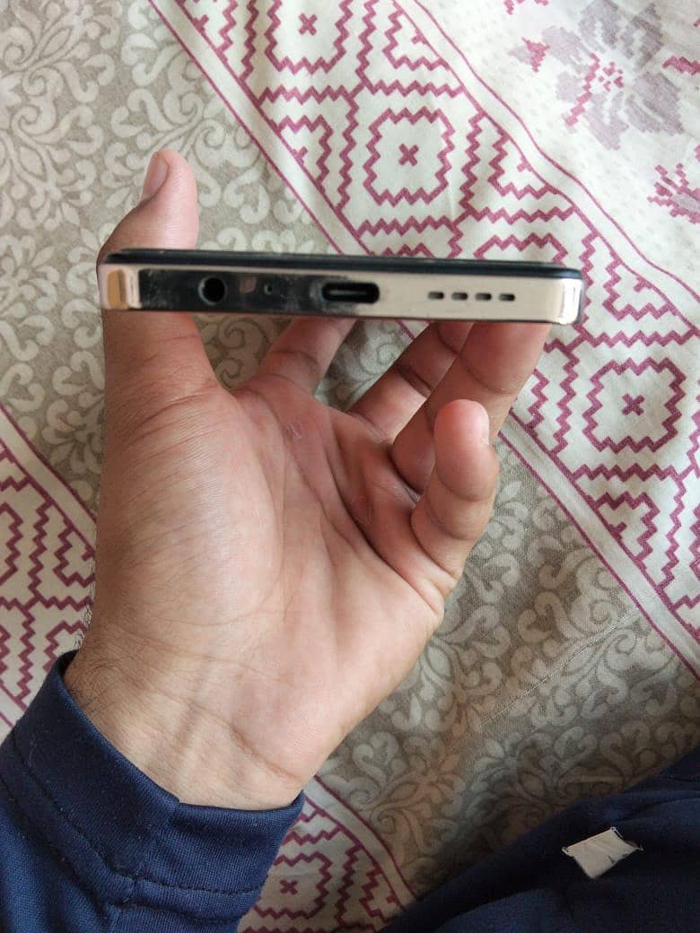 Infinix Note 30 1