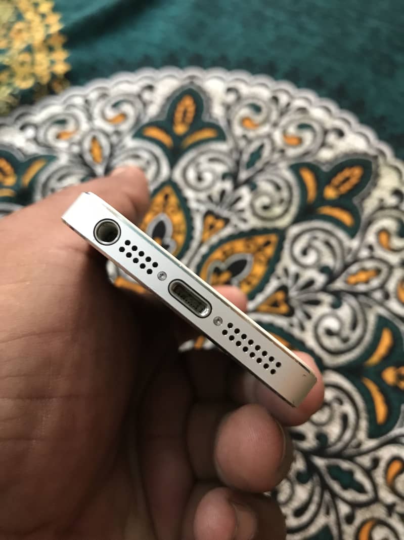 iPhone 5 7