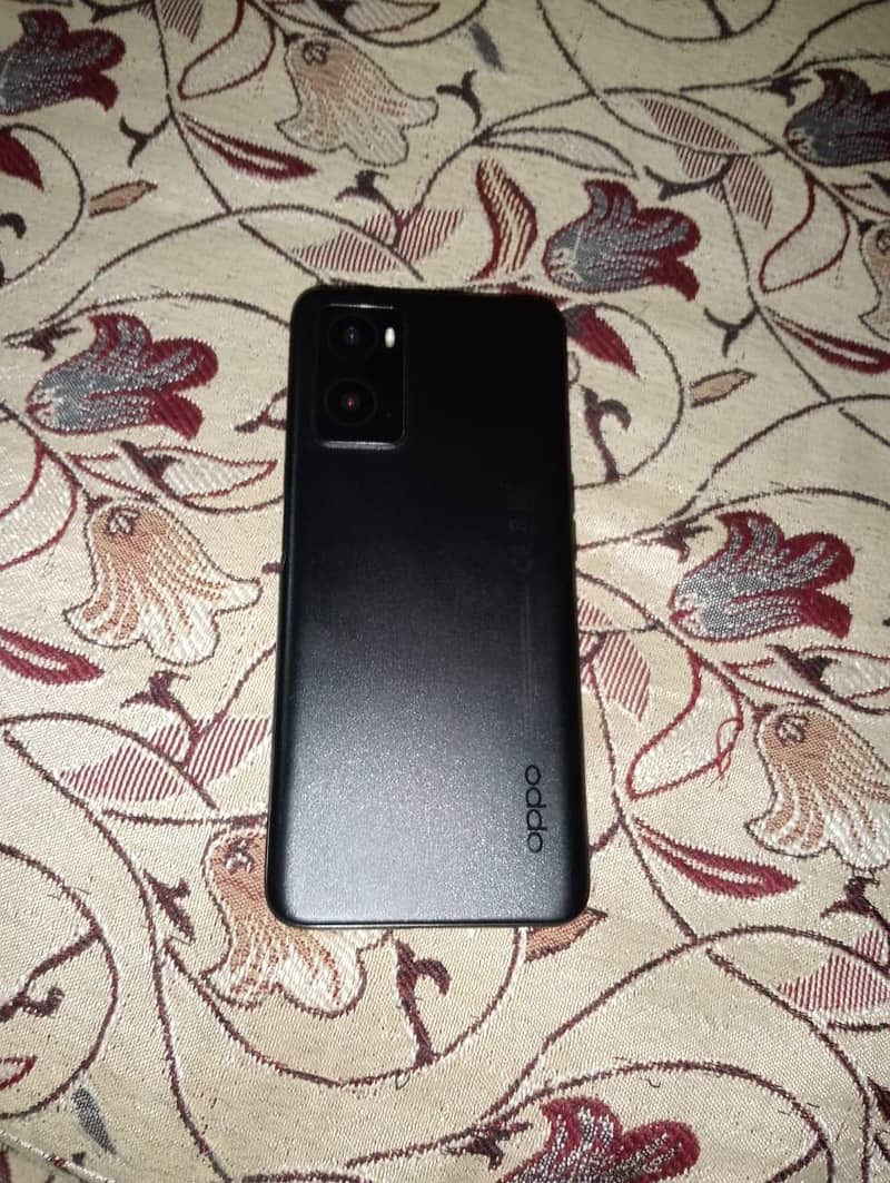 OPPO A76 0