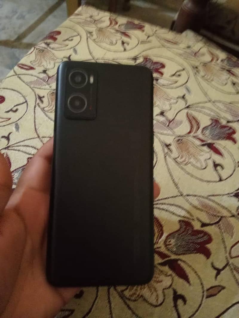 OPPO A76 8