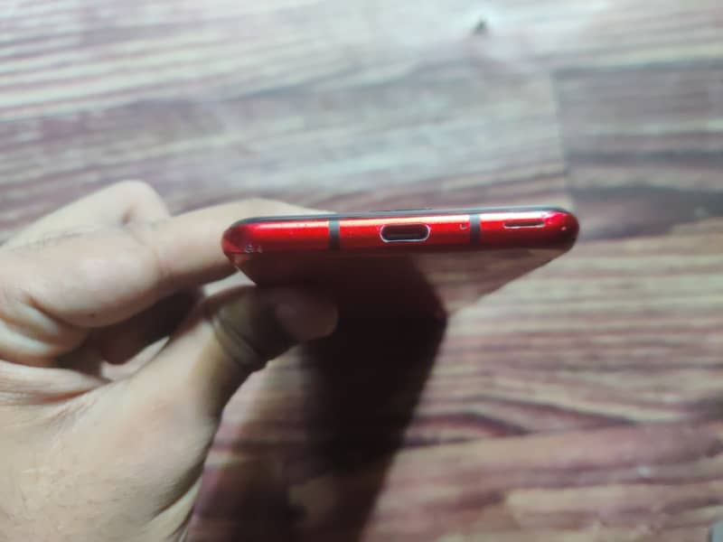 Sharp Aquos R3 2