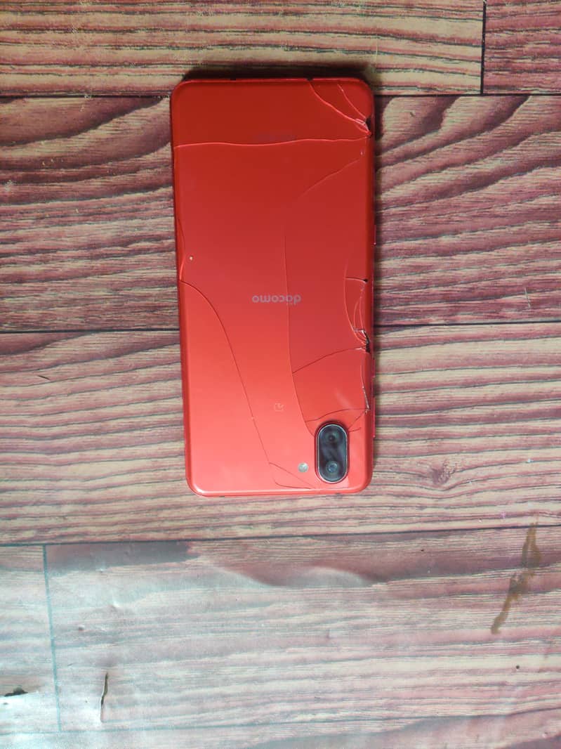 Sharp Aquos R3 4