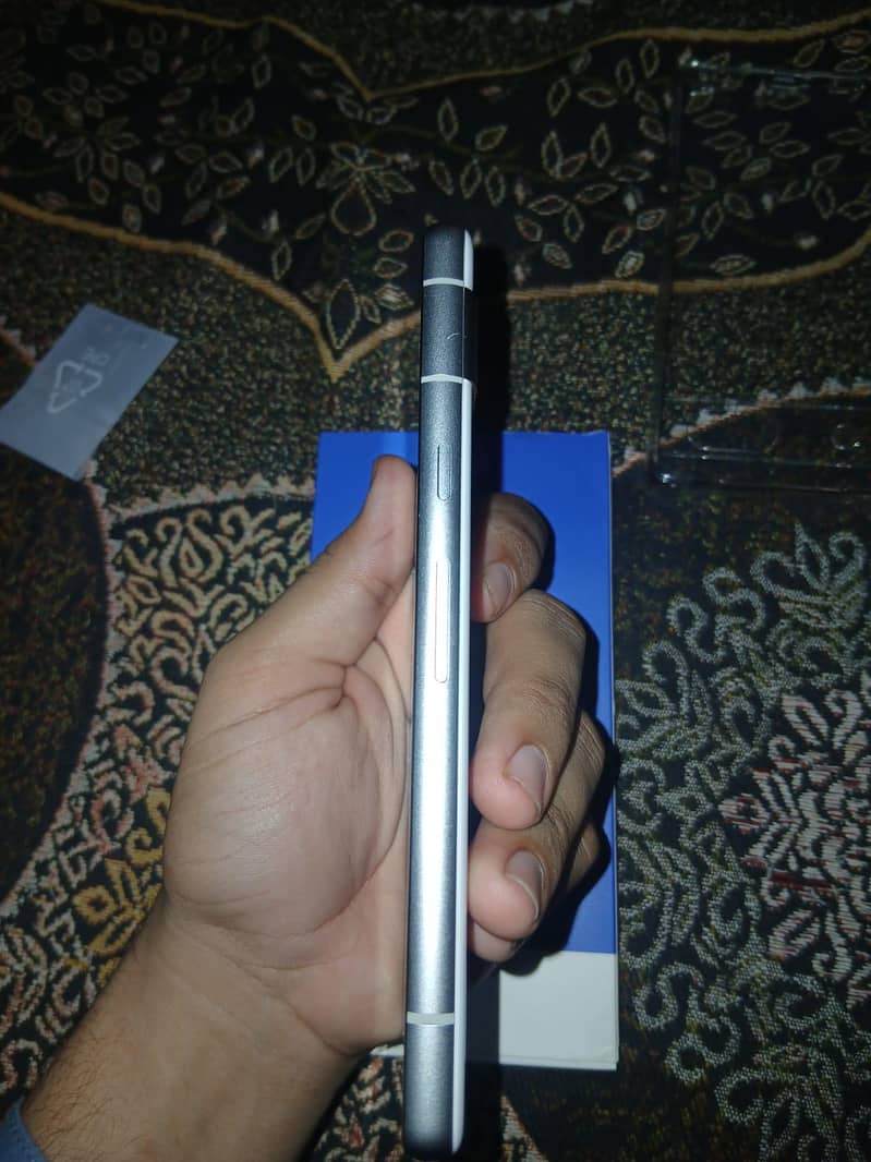 Google Pixel 7a 3