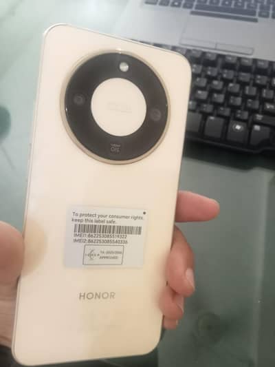 Honor X9D 4 month used 10/10 condition with box