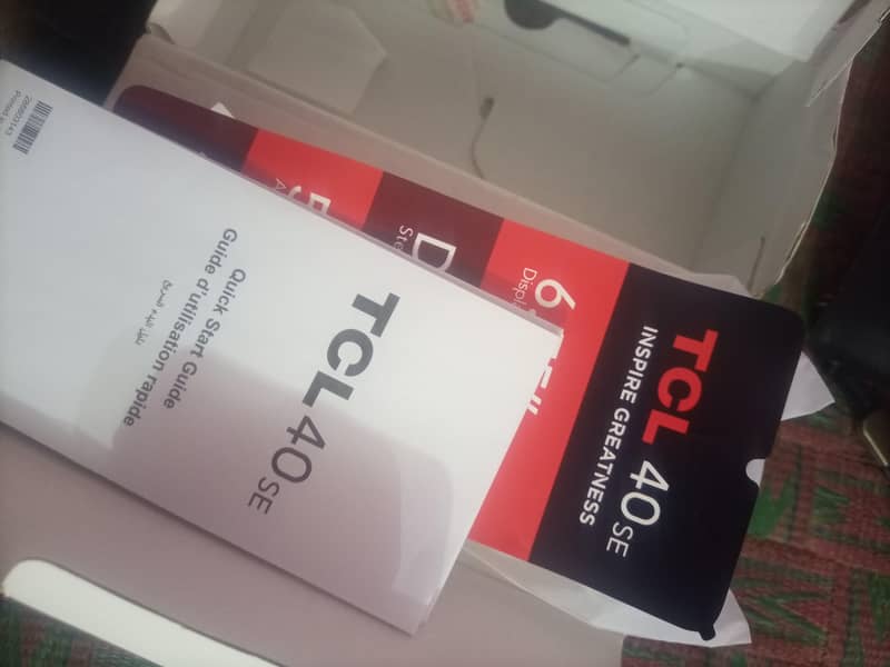 TCL 40 SE 2
