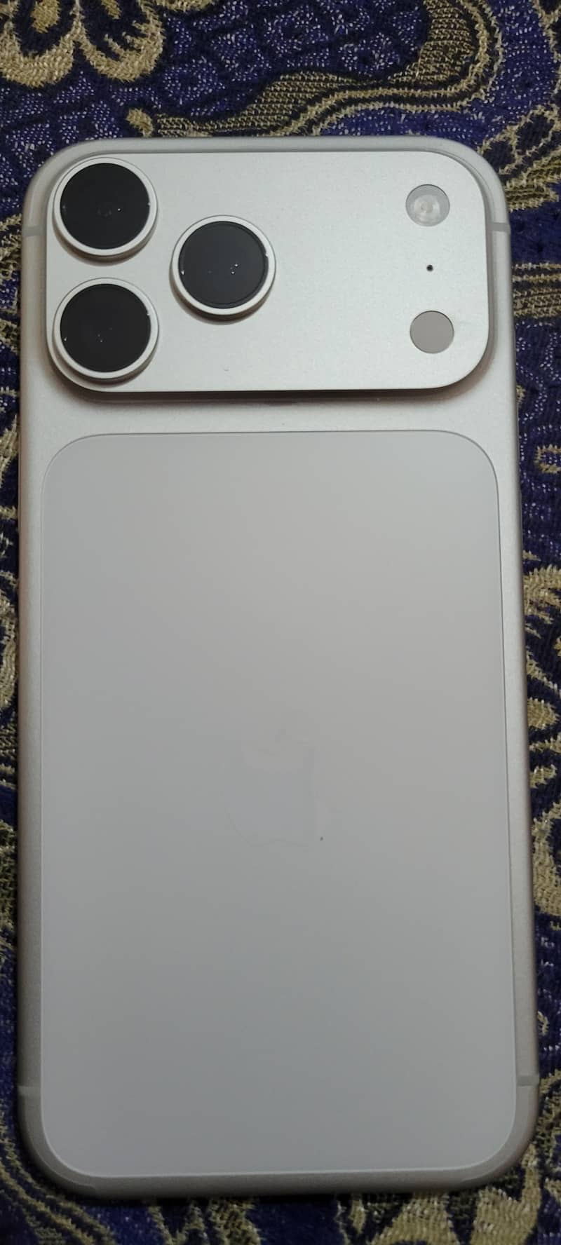Apple iPhone 17 Pro 4