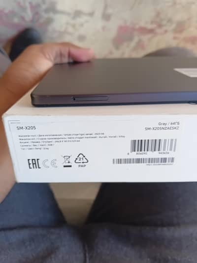SAMSUNG GALAXY TAB A8 WTH BOX