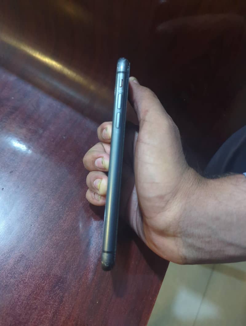 Apple iPhone 11 2