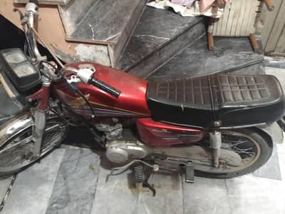 Honda CG 125 Model 2001 – Engine 100% OK – Documents Complete