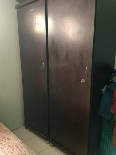 3 door wardrobe