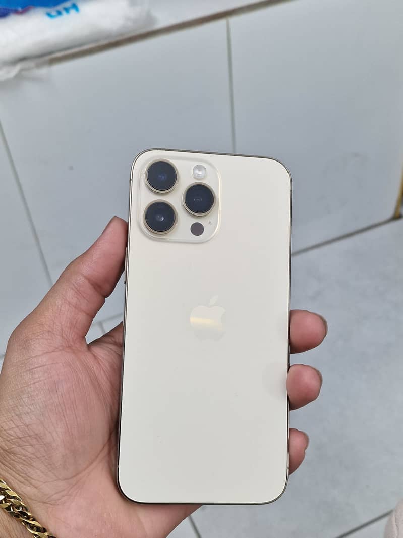 iPhone 14 Pro Max 3