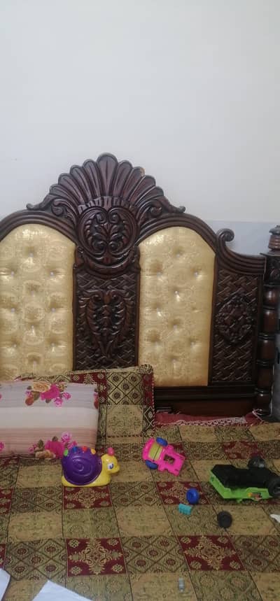 King size bed good condition 03470516720