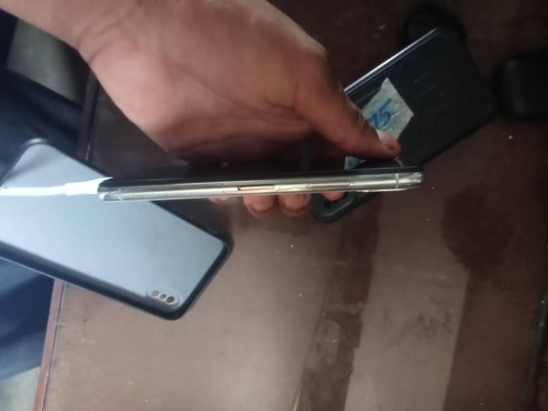 Apple iPhone X 1
