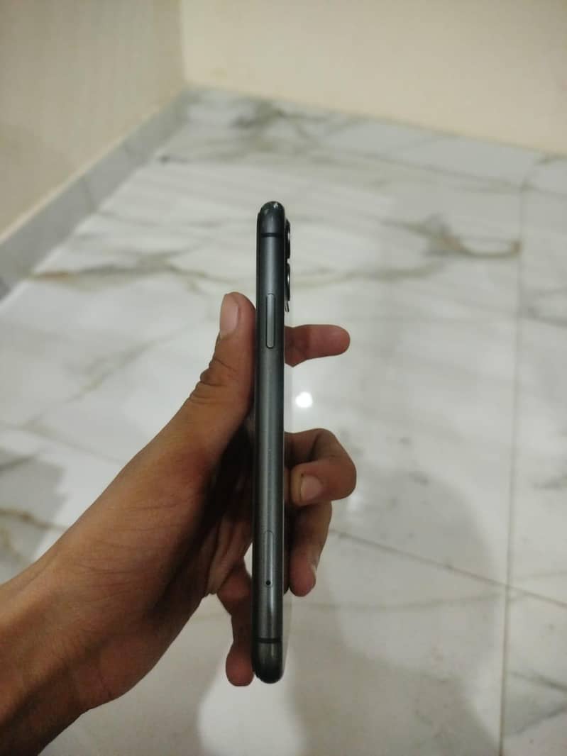 Apple iPhone 11 2
